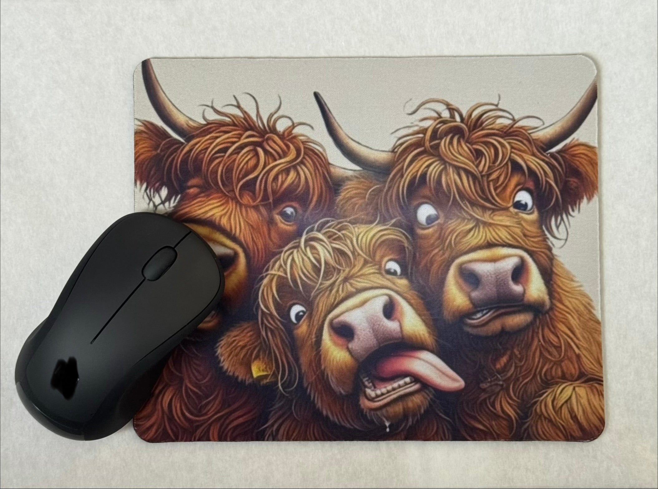Funny Highland Cow Mouse Pad – Cute Scottish Cow Mousemat with Cartoon Farm Animals – Non Slip Desk Mouse Pad for Office