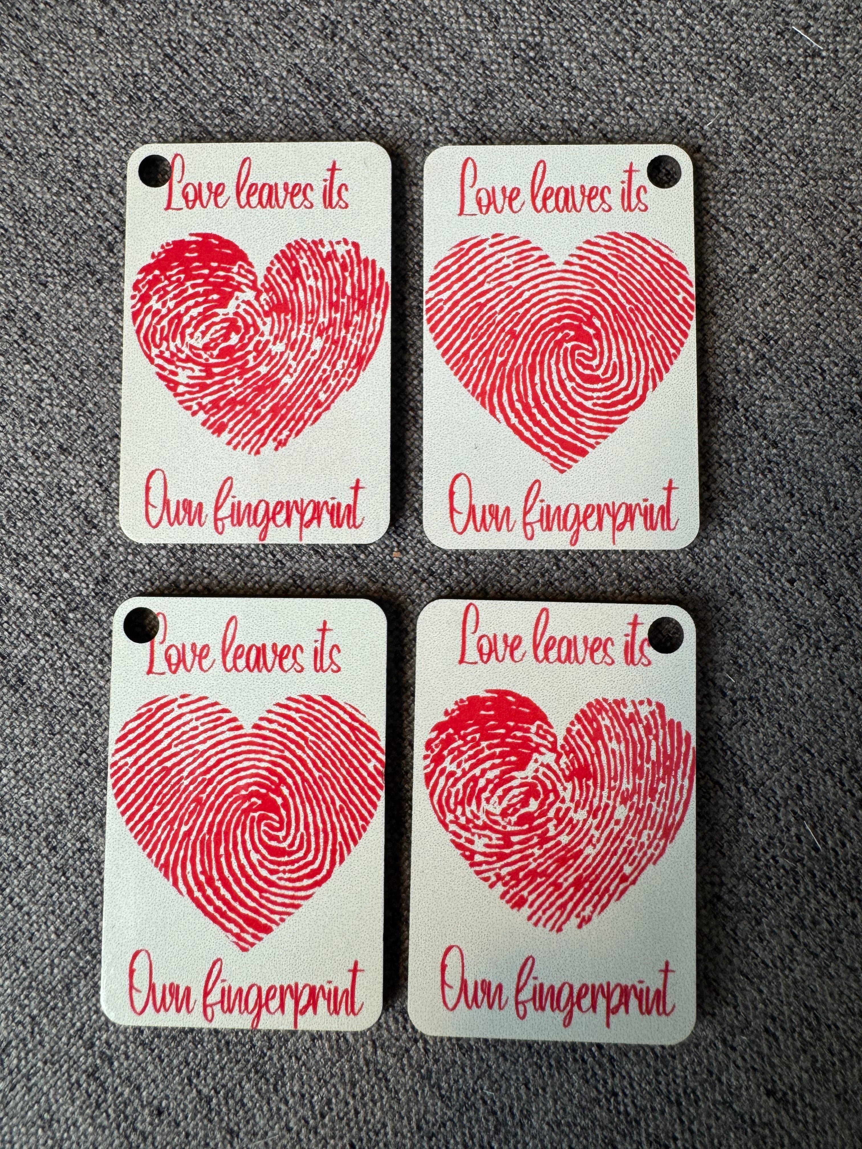 Love leaves its own fingerprint - key ring